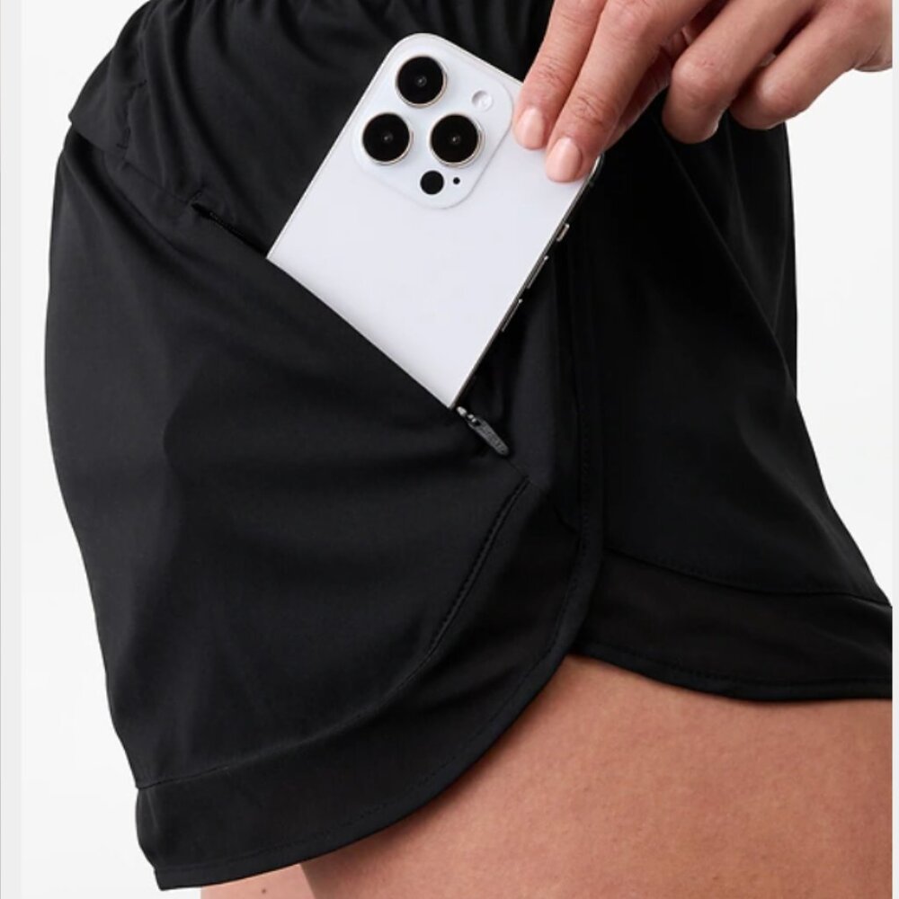 Athleta Mesh Racer Run Mid Rise 4 Short - Picture 2 of 7
